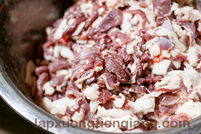 nguyên liệu làm lạp xưởng tươi